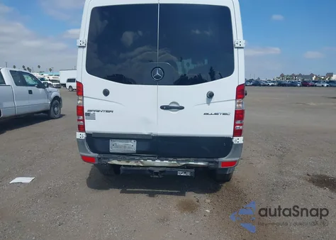 2015 Mercedes-Benz Sprinter 2500 Normal Roof из США, поврежденный, VIN WD4PE7DC1F5963522